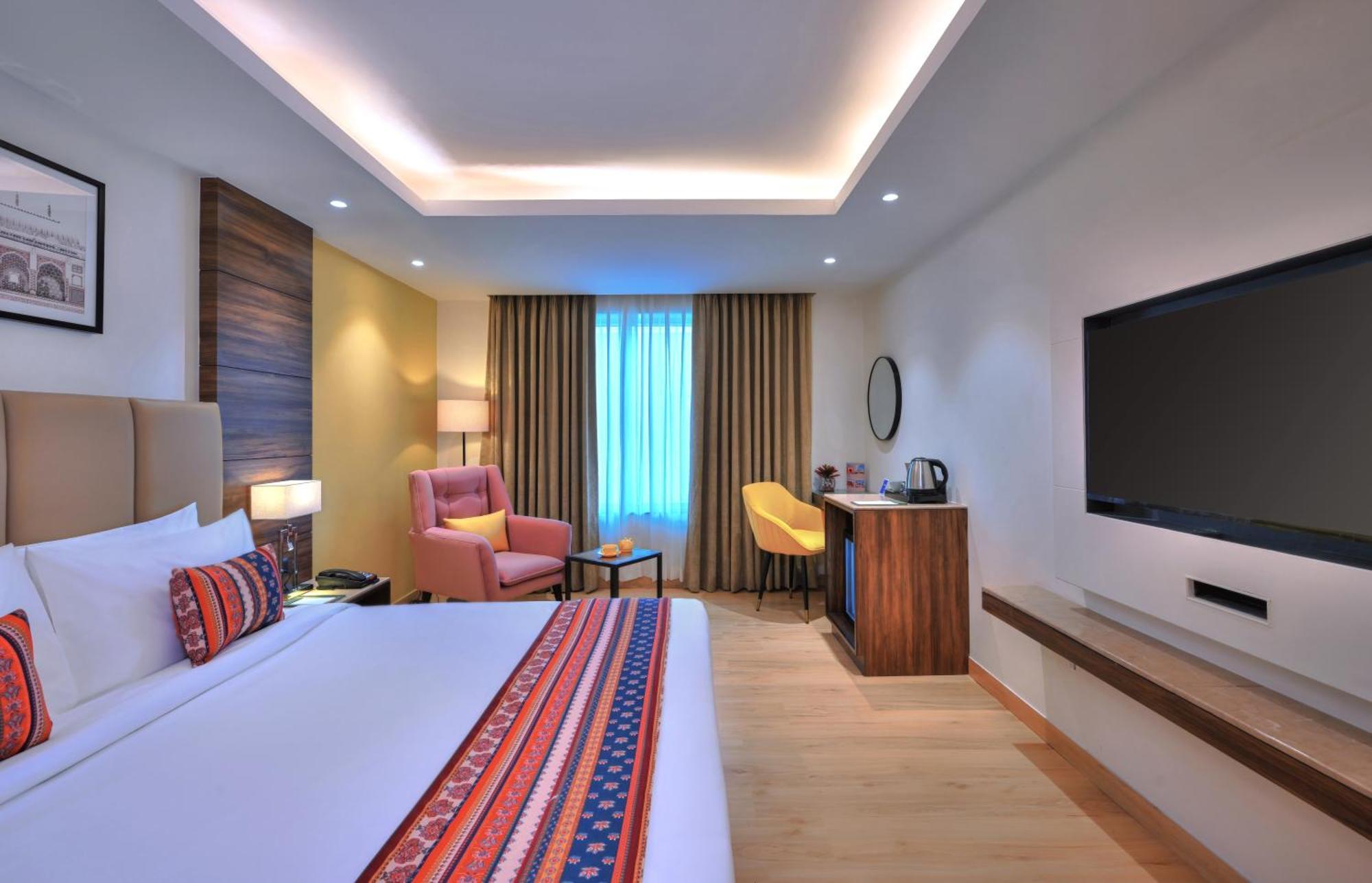 Hotel Golden Tulip Agra à Agra  Extérieur photo