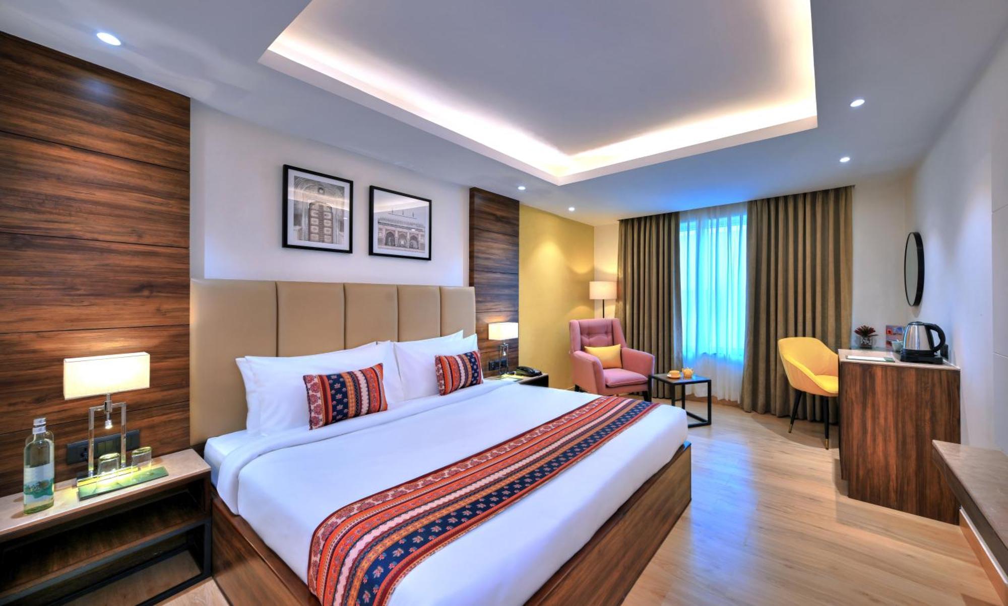 Hotel Golden Tulip Agra à Agra  Extérieur photo