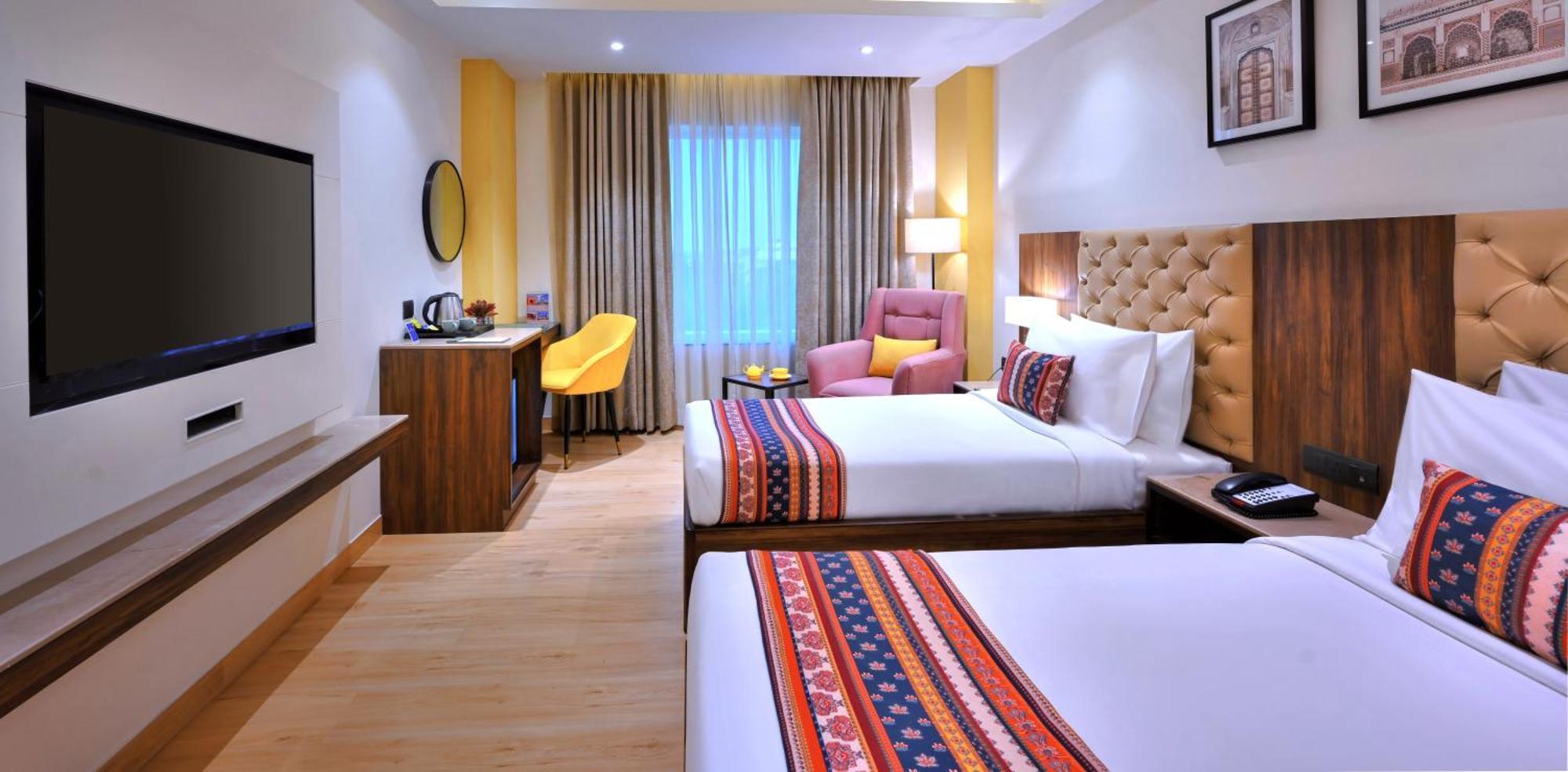 Hotel Golden Tulip Agra à Agra  Extérieur photo